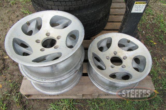 (3) 5-bolt aluminum wheels, 16-_0.JPG